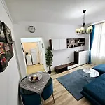 Downtown, Close To Old Town, Family Friendly - Ivo10 부쿠레슈티