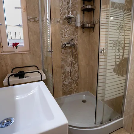 Downtown, Close To Old Town, Family Friendly - Ivo10 Apartment Bucharest