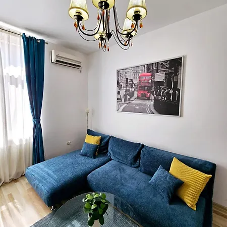 Downtown, Close To Old Town, Family Friendly - Ivo10 Apartment Bucharest