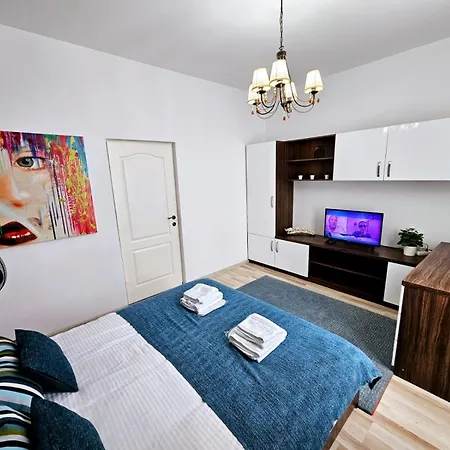 Downtown, Close To Old Town, Family Friendly - Ivo10