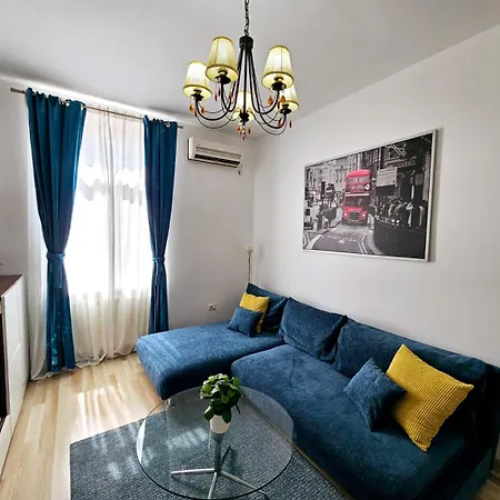 Downtown, Close To Old Town, Family Friendly - Ivo10 Apartment *