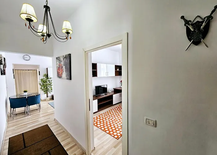 Downtown, Close To Old Town, Family Friendly - Ivo10 Bucarest