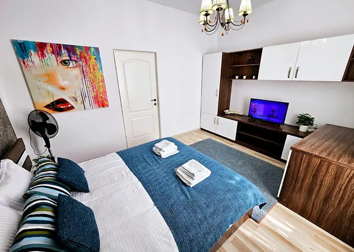 Downtown, Close To Old Town, Family Friendly - Ivo10 Apartman