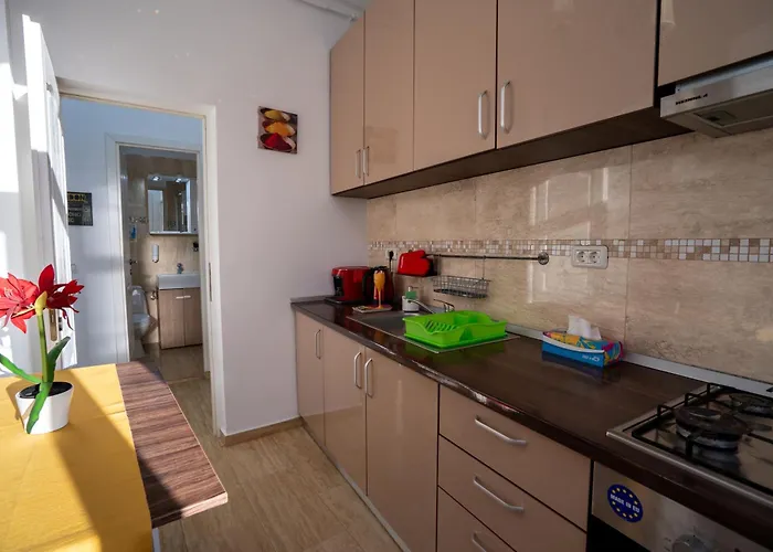 Downtown, Close To Old Town, Family Friendly - Ivo10 *